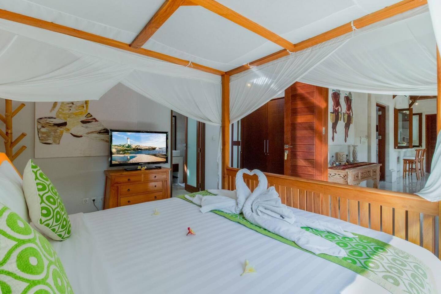 Heart Of Seminyak, 2Br, Sleeps 4, Walk To Bintang Villa ภายนอก รูปภาพ